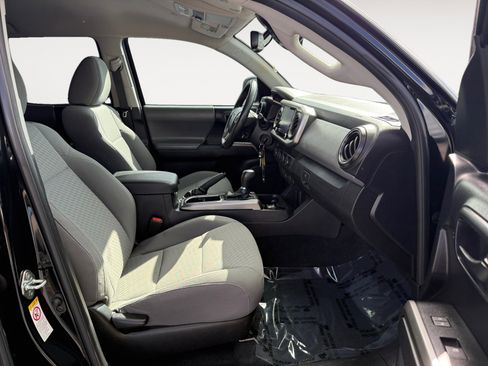 Used 2020 Toyota Tacoma SR5 image 19