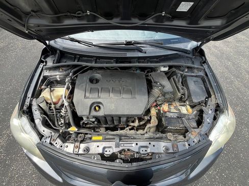 Used 2013 Toyota Corolla S w/ Premium Complete Pkg FWD image 29