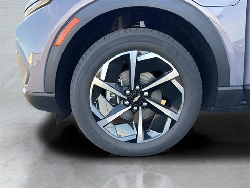 New 2026 Chevrolet Equinox EV LT image 37