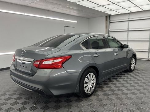 Used 2016 Nissan Altima 2.5 S w/ Power Driver Seat Package image 21