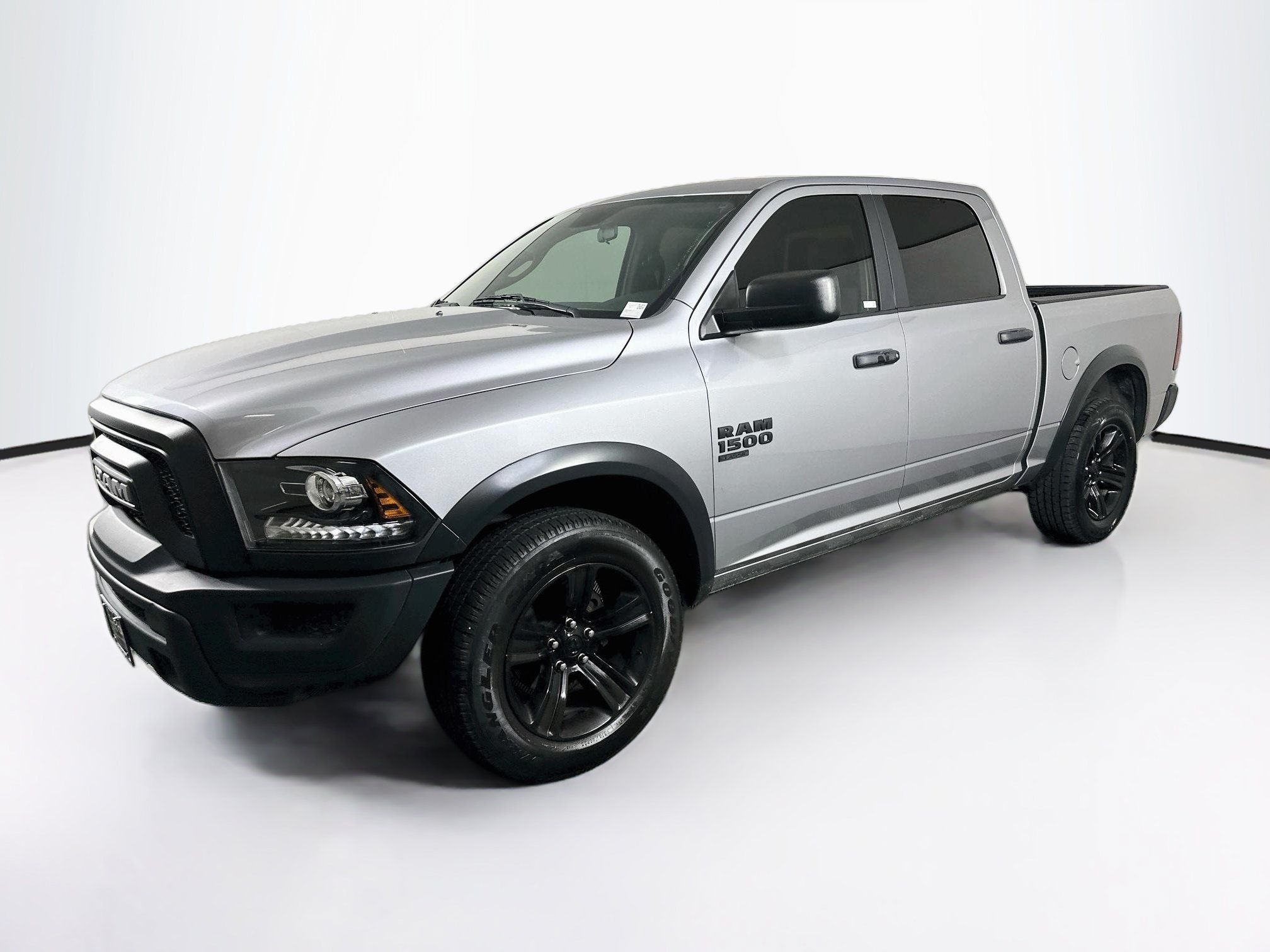 Used 2024 RAM 1500 Warlock AWD/4WD image 3