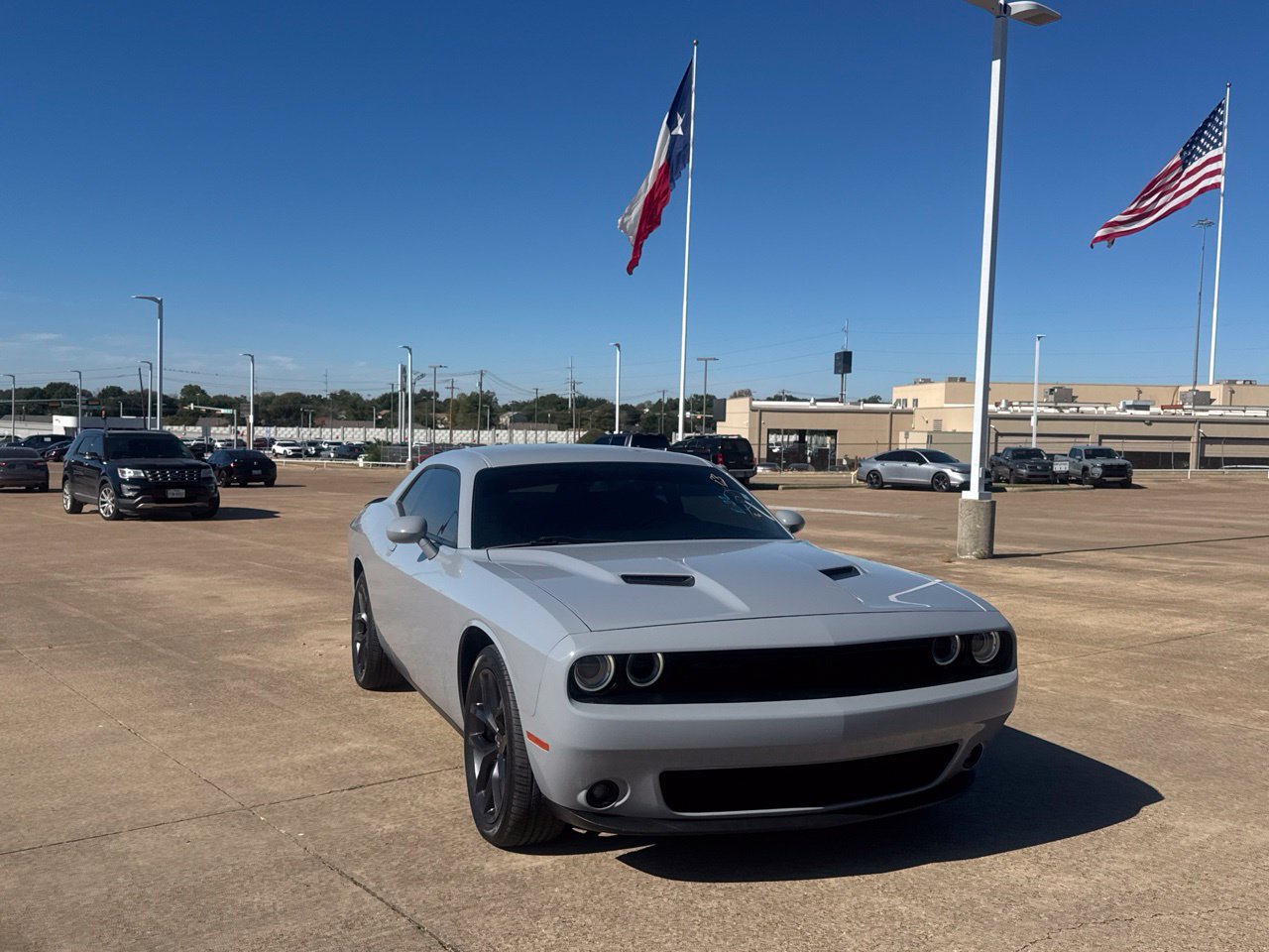 Used 2022 Dodge Challenger SXT w/ Blacktop Package RWD image 4