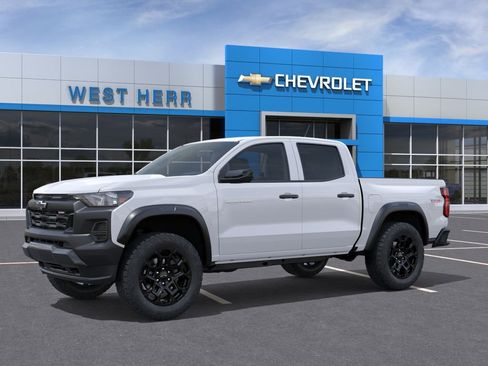 New 2026 Chevrolet Colorado Trail Boss AWD/4WD image 2