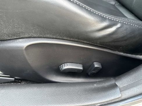 Used 2013 INFINITI G37 Journey w/ Premium Pkg image 9