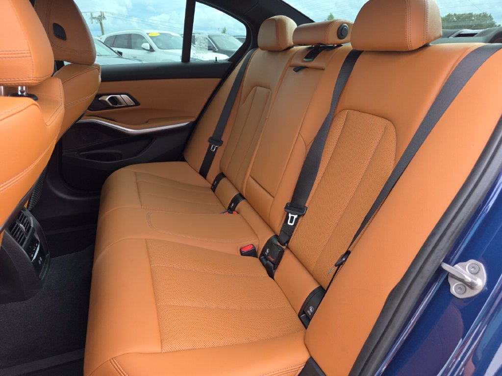 Certified 2023 BMW 330i Sedan w/ Driving Assistance Package RWD image 14