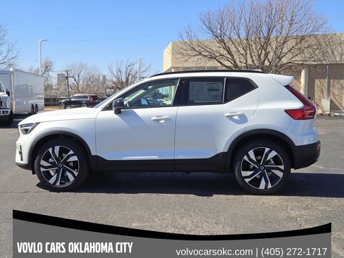 Used 2026 Volvo XC40 B5 Ultra w/ Protection Package Premier AWD/4WD image 3