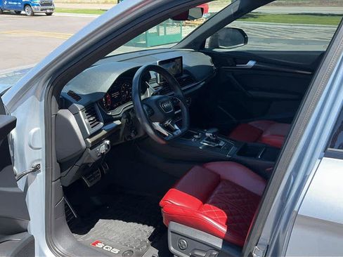 Used 2019 Audi SQ5 Prestige w/ Prestige Package AWD/4WD image 12
