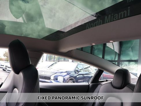 Used 2023 Tesla Model 3 Standard Range image 4