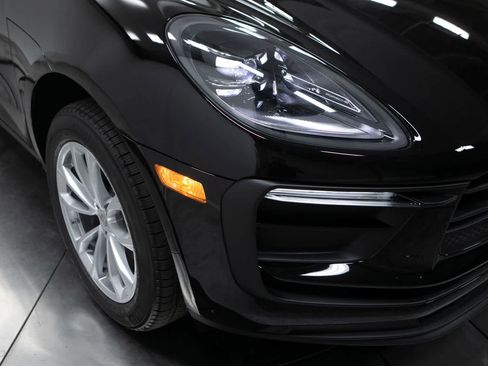 New 2026 Porsche Macan AWD/4WD image 12