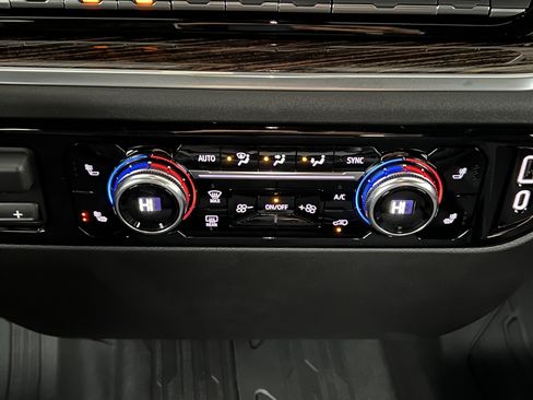 New 2026 GMC Sierra 1500 Elevation image 29