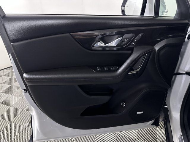 Used 2021 Chevrolet Blazer RS w/ Enhanced Convenience Package FWD image 23