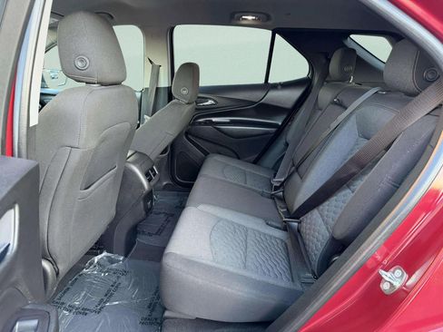Used 2018 Chevrolet Equinox LT image 14