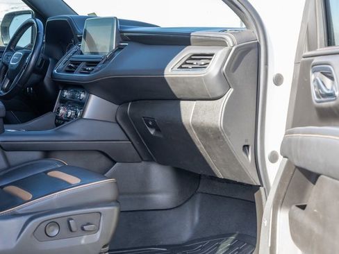 Used 2021 GMC Yukon XL AT4 w/ AT4 Premium Plus Package image 21
