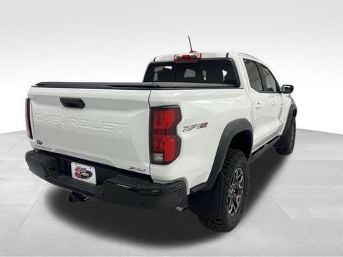 New 2025 Chevrolet Colorado ZR2 w/ Off-Road Front Bumper Package AWD/4WD image 19