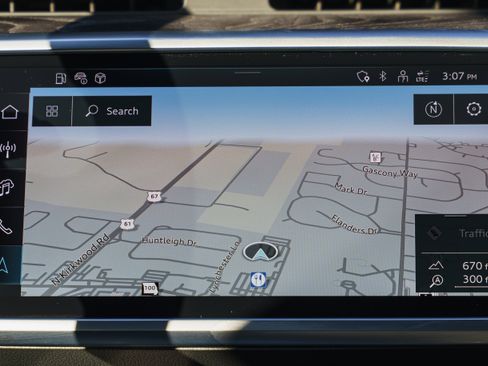 Used 2025 Audi A6 Premium Plus w/ Driver Assistance Package image 13