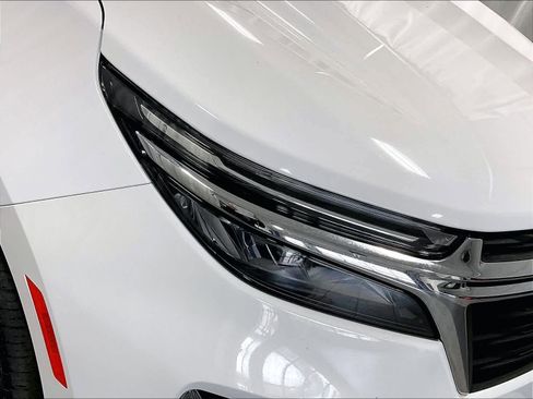 Used 2024 Chevrolet Equinox LT image 31