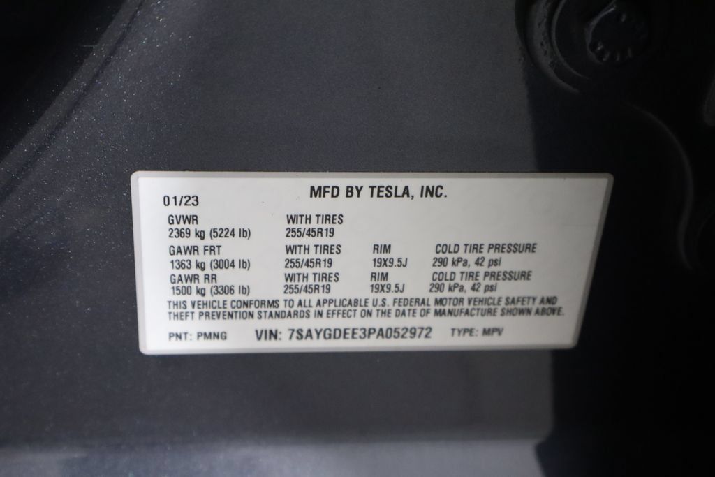 Used 2023 Tesla Model Y Long Range AWD/4WD image 43