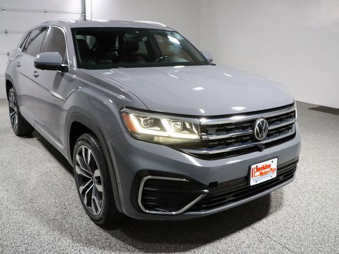 Used 2020 Volkswagen Atlas Cross Sport SEL Premium R-Line image 5