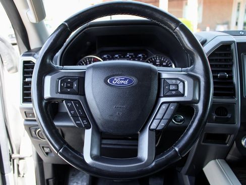 Used 2019 Ford Expedition Platinum image 21