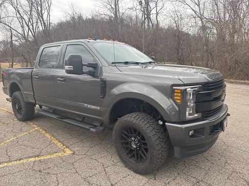 Used 2019 Ford F250 Lariat image 7