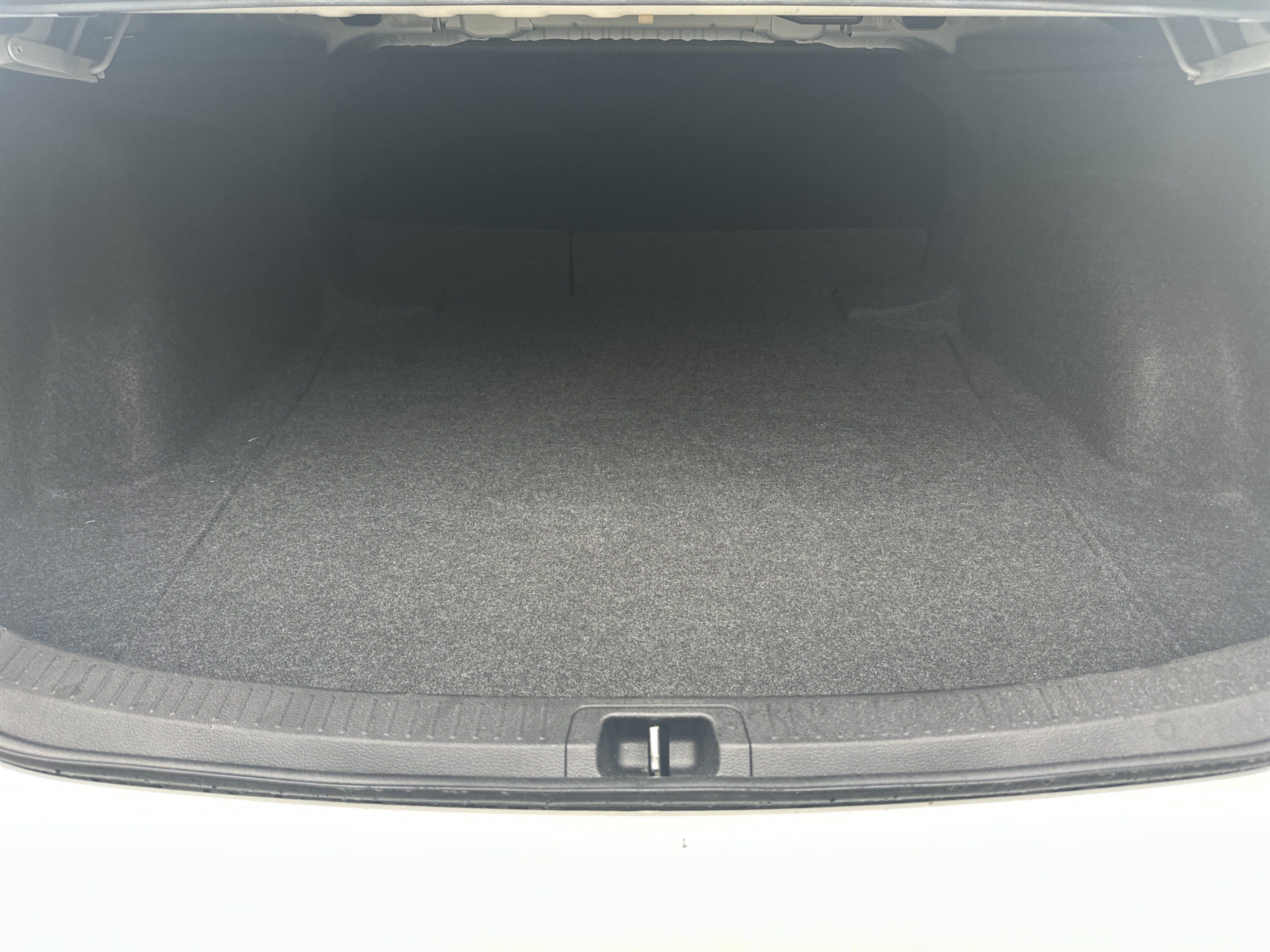 Used 2026 Toyota Corolla LE FWD image 31
