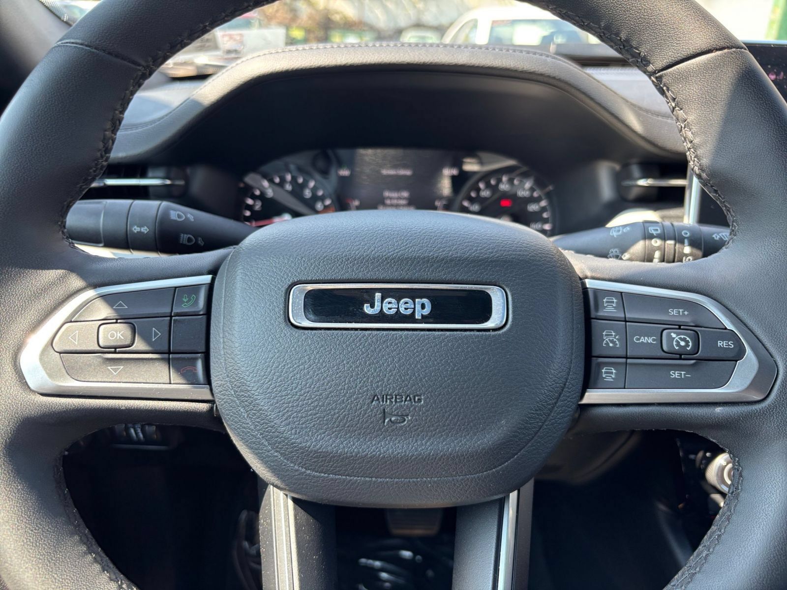 Used 2025 Jeep Compass Limited AWD/4WD image 28
