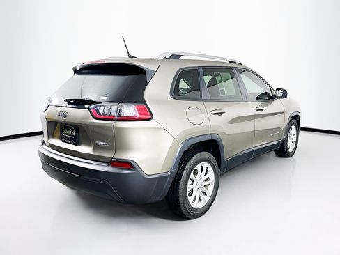 Used 2021 Jeep Cherokee Latitude image 9