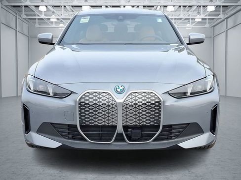 Used 2025 BMW i4 xDrive40i w/ Driving Assistance Package image 2