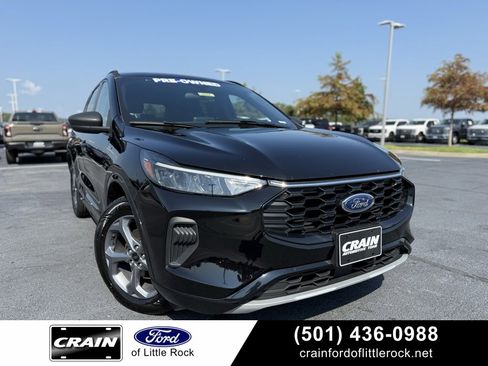 Used 2023 Ford Escape ST-Line image 1
