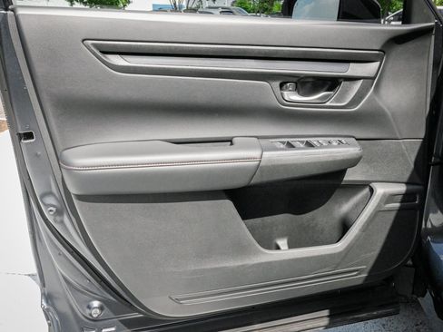 Used 2023 Honda CR-V Sport image 14