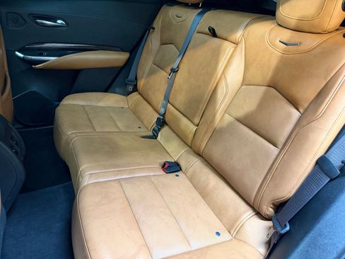Used 2019 Cadillac XT4 Sport FWD image 41