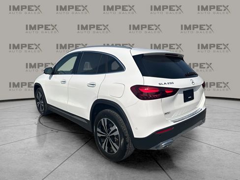Used 2025 Mercedes-Benz GLA 250 image 3