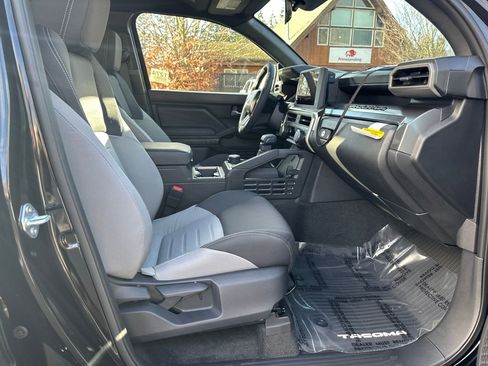 New 2026 Toyota Tacoma TRD Sport image 17