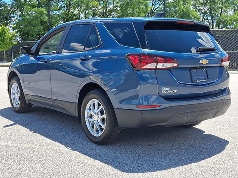 Used 2024 Chevrolet Equinox LS w/ LS Convenience Package AWD/4WD image 7