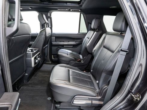 Used 2020 Ford Expedition XLT w/ Equipment Group 202A image 31