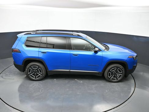 New 2026 Jeep Cherokee Laredo AWD/4WD image 40