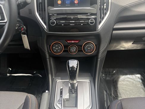 Used 2019 Subaru Crosstrek 2.0i Premium image 20
