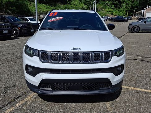 Certified 2023 Jeep Compass Latitude AWD/4WD image 2