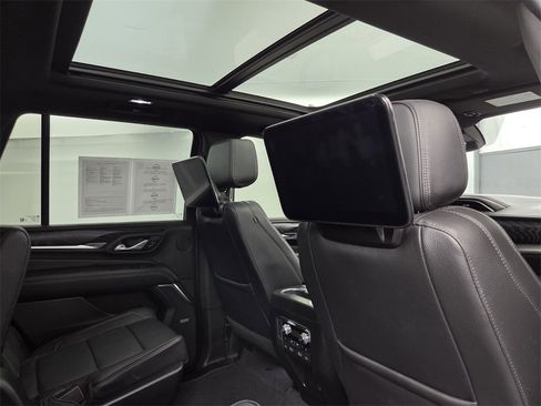 Used 2023 GMC Yukon Denali w/ Advanced Technology Package image 26