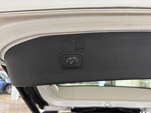 Used 2018 Ford Escape SEL AWD/4WD image 29