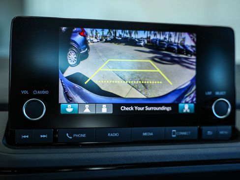 Used 2024 Honda Accord EX image 6