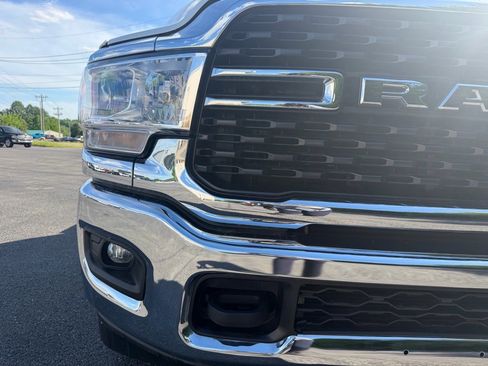 Used 2024 RAM 2500 Big Horn AWD/4WD image 5