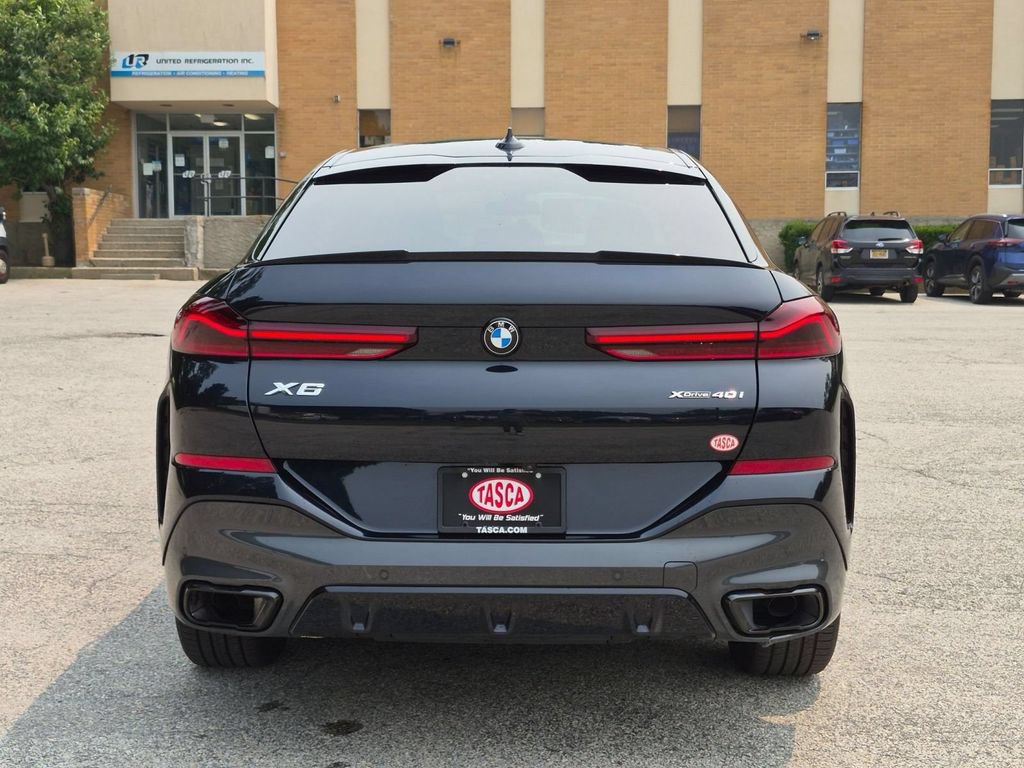 Used 2022 BMW X6 xDrive40i w/ M Sport Package AWD/4WD image 4