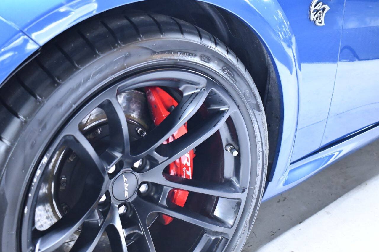 Used 2022 Dodge Charger SRT Hellcat w/ Alcantara Interior Package RWD image 8