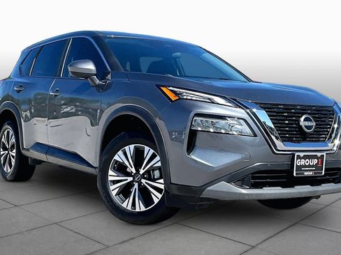Used 2023 Nissan Rogue SV FWD image 3
