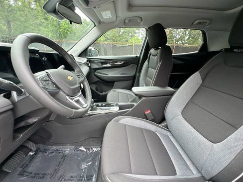 New 2026 Chevrolet TrailBlazer LT w/ LT Cold Weather Package FWD image 13