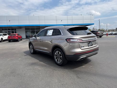 Used 2021 Lincoln Nautilus Reserve image 5