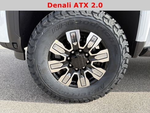 New 2026 GMC Sierra 2500 Denali w/ Denali Reserve Package image 25