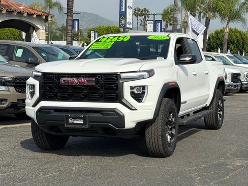 Used 2025 GMC Canyon Elevation image 4