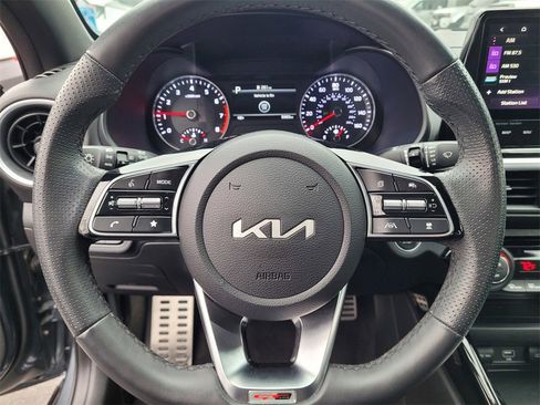 Used 2023 Kia Forte GT-Line w/ GT-Line Premium Package image 21